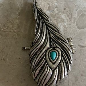 NWT LUCKY BRAND turquoise accent locket necklace